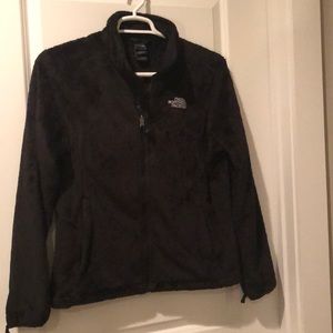 The Northface women’s fleece full zip jacket